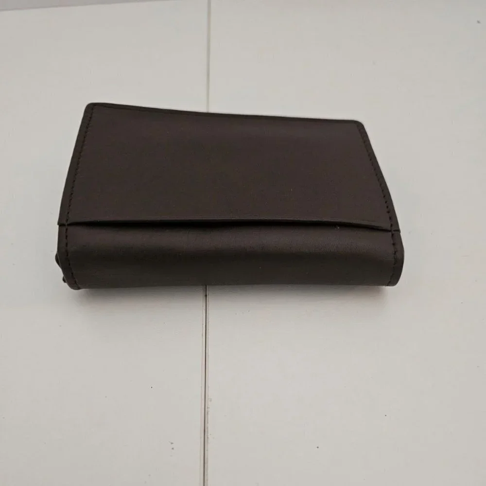 Winn International Leather Card Case Brown
